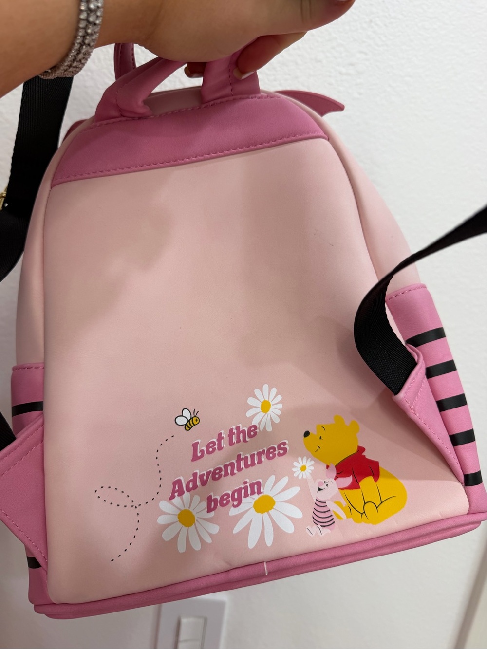 Like NEW Disney Piglet Loungefly Backpack - Picture 11 of 16